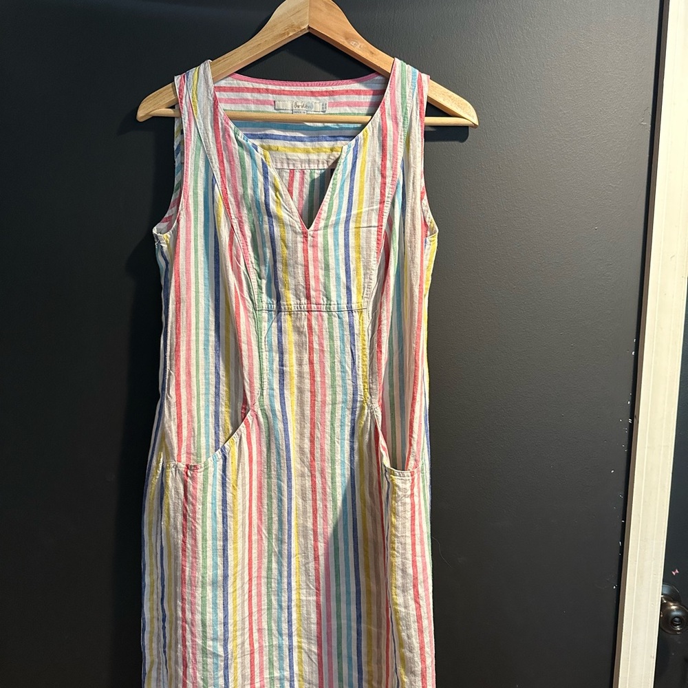 Sleeveless Multicolor Stripe Midi Dress with Pockets